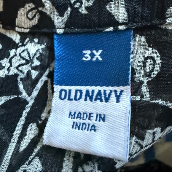 OLD NAVY Black Floral Boho Top Blouse V Neck Empire Waist 3X Witchy Whimsy - Picture 11 of 13